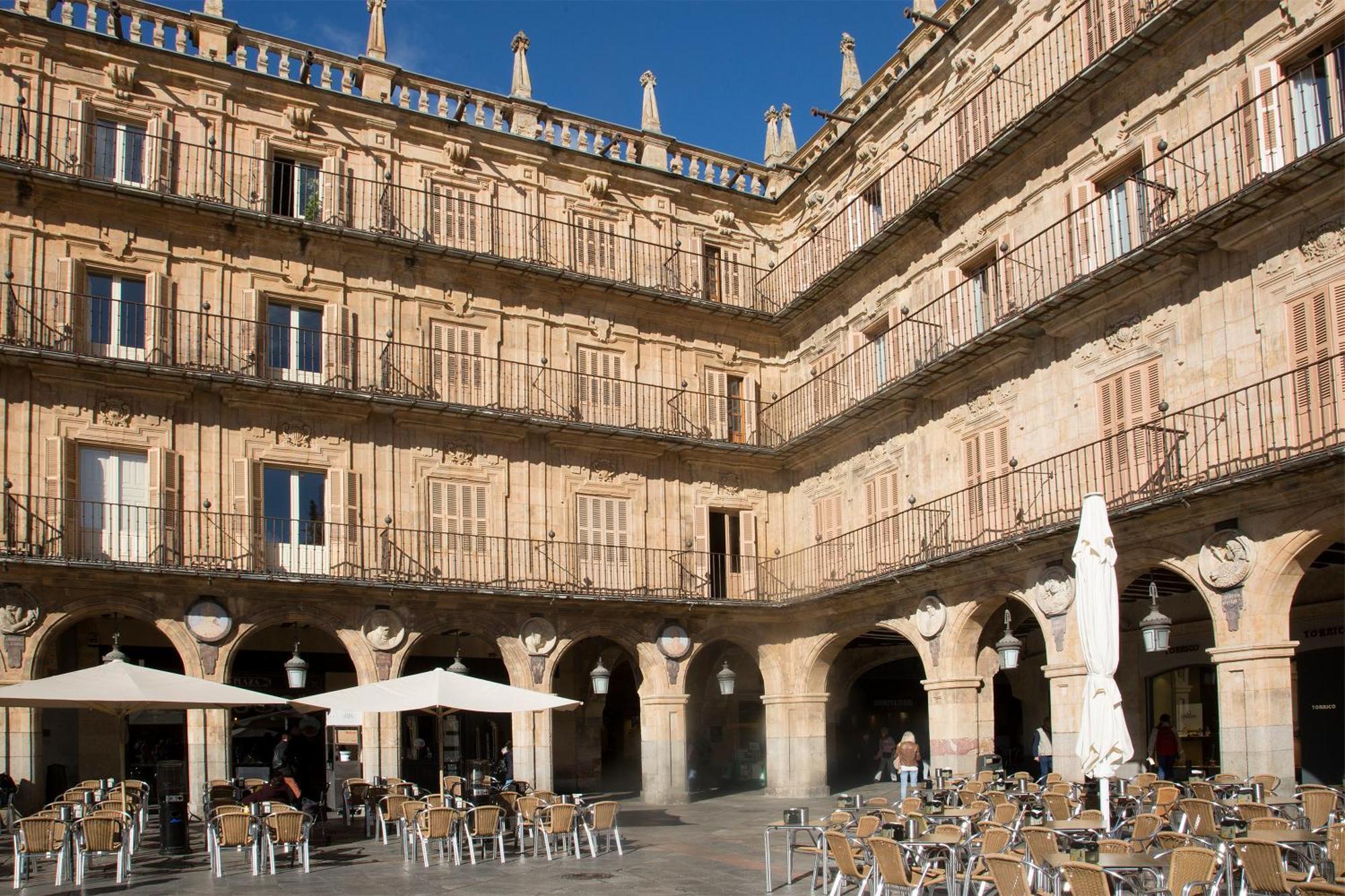 El Capricho Balcon En La Plaza Mayor Collection Luxury Apartment